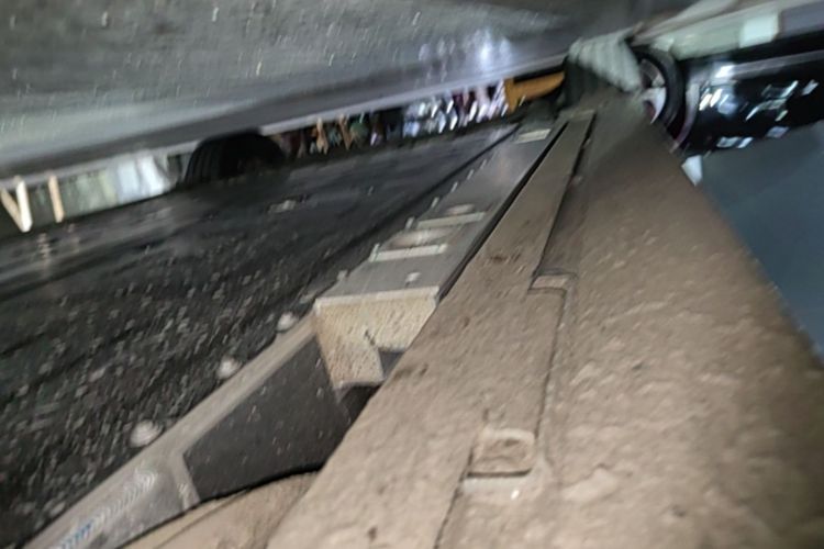 Used Nio ET5T 2023 75 kWh Touring Right Side Sill