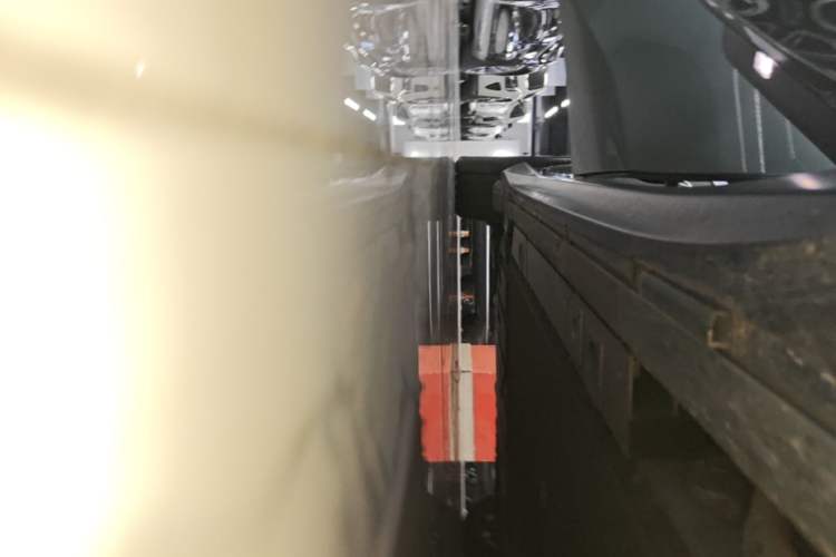 Used Nio ET5T 2023 75 kWh Touring Right Side Sill