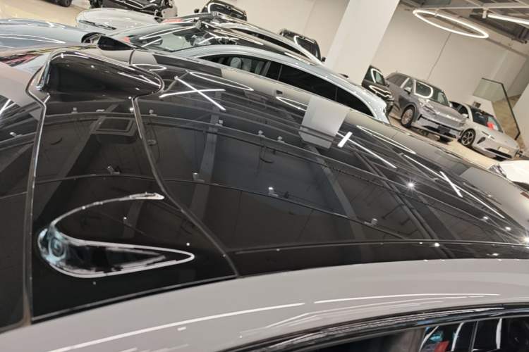 Used Nio ET5T 2023 75 kWh Touring Roof
