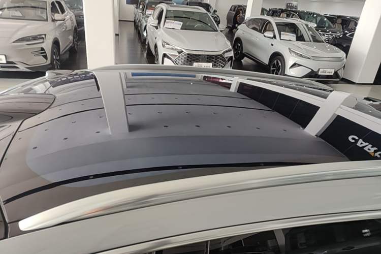 Used Nio ET5T 2023 75 kWh Touring Roof