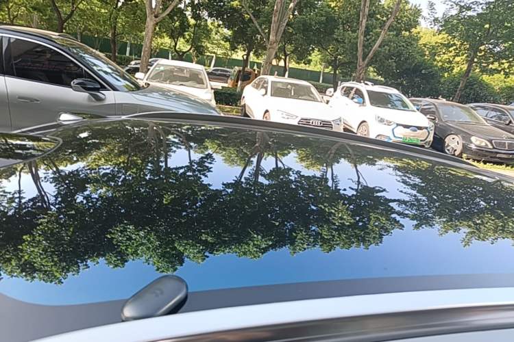 Used Nio ET5T 2023 75 kWh Touring Roof