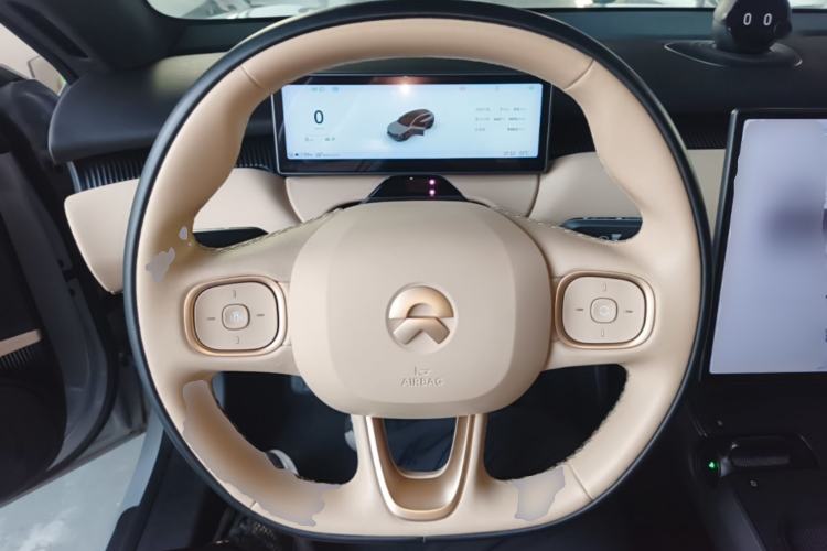 Used Nio ET5T 2023 75 kWh Touring Steering Wheel