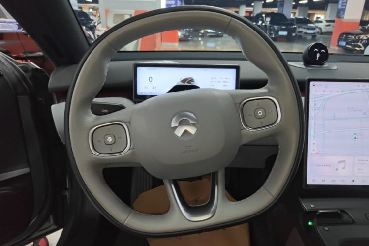 Used Nio ET5T 2023 75 kWh Touring Steering Wheel