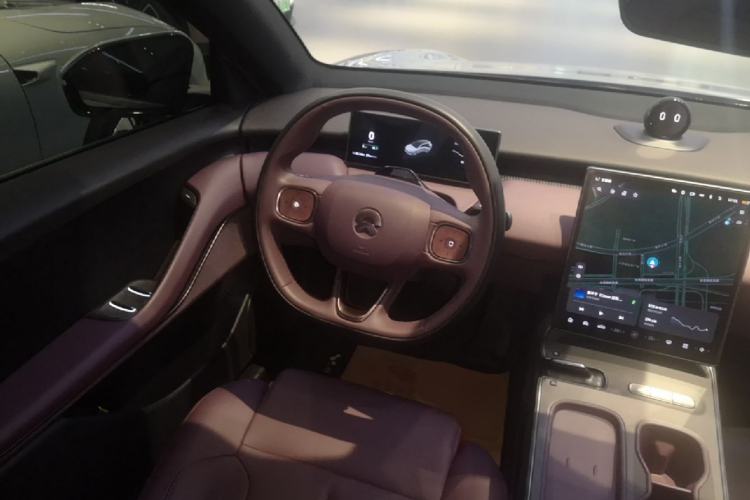 Used Nio ET5T 2023 75 kWh Touring Steering Wheel