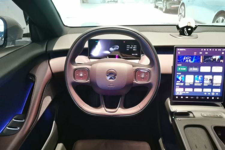 Used Nio ET5T 2023 75 kWh Touring Steering Wheel