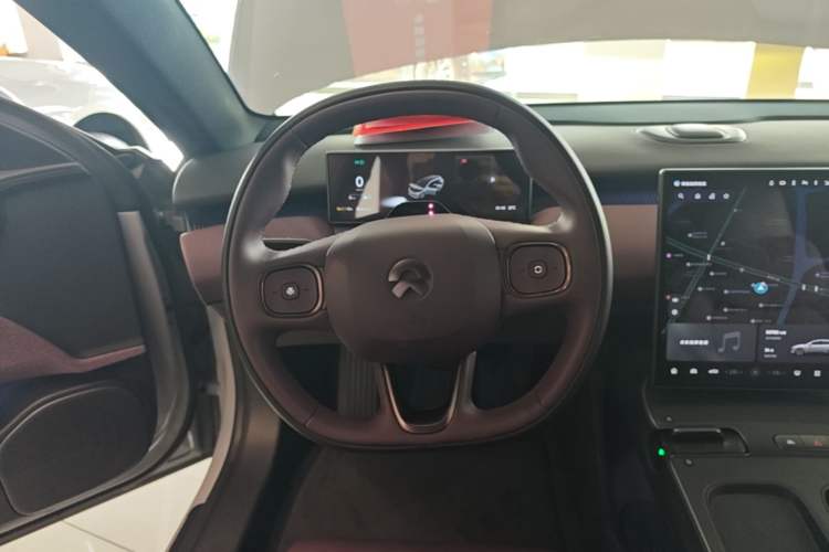 Used Nio ET5T 2023 75 kWh Touring Steering Wheel