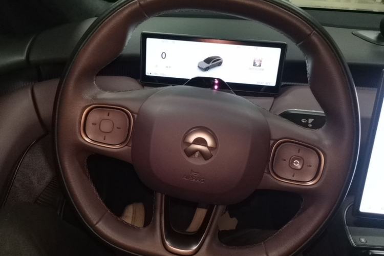 Used Nio ET5T 2023 75 kWh Touring Steering Wheel
