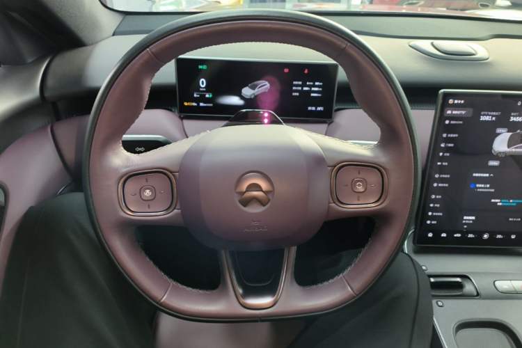 Used Nio ET5T 2023 75 kWh Touring Steering Wheel