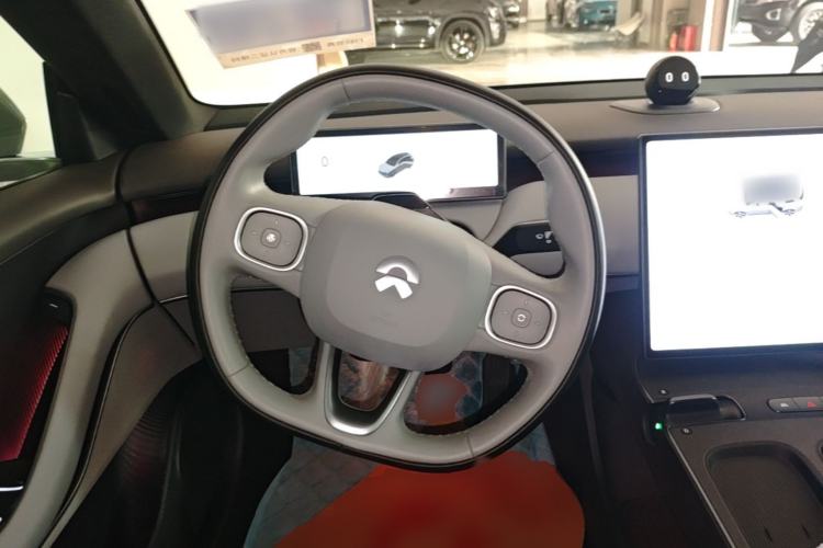 Used Nio ET5T 2023 75 kWh Touring Steering Wheel