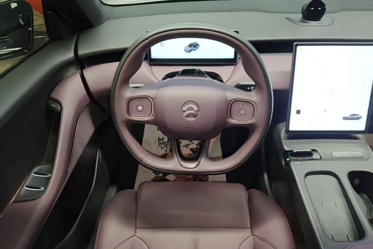 Used Nio ET5T 2023 75 kWh Touring Steering Wheel