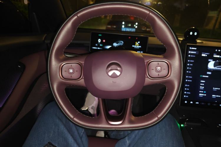 Used Nio ET5T 2023 75 kWh Touring Steering Wheel
