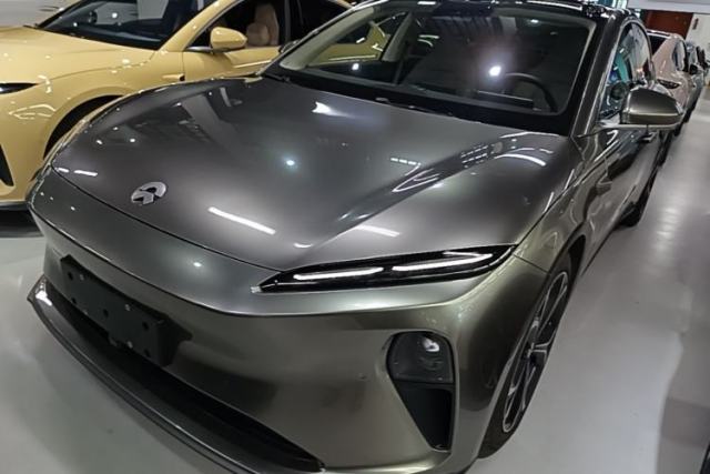 Used Nio ET5T 2023 75 kWh Touring
