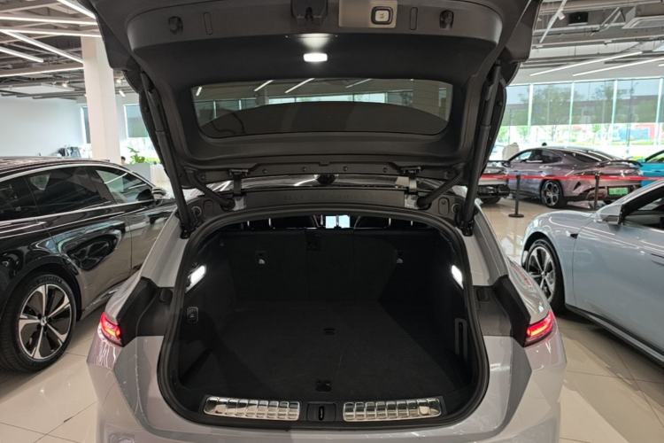 Used Nio ET5T 2023 75 kWh Touring Trunk