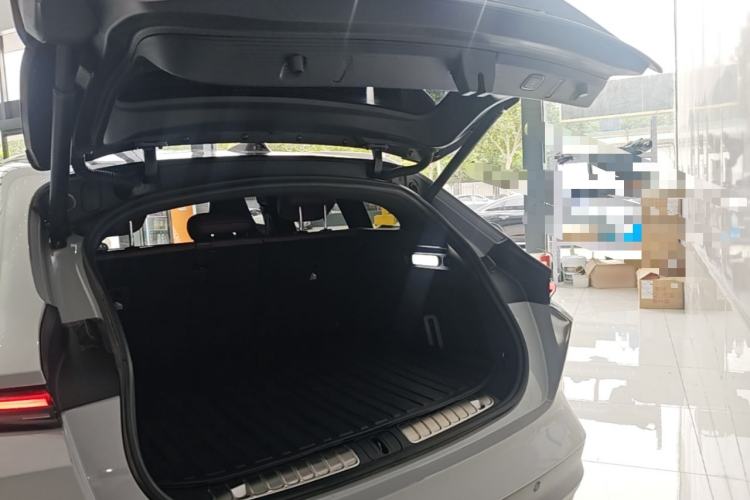 Used Nio ET5T 2023 75 kWh Touring Trunk