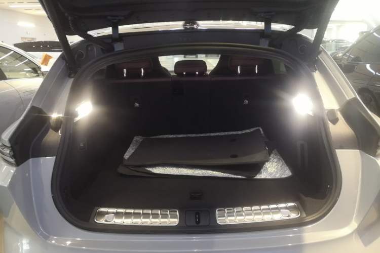 Used Nio ET5T 2023 75 kWh Touring Trunk