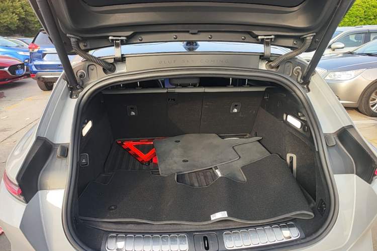Used Nio ET5T 2023 75 kWh Touring Trunk