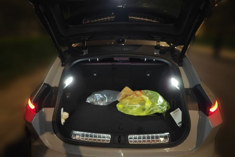 Used Nio ET5T 2023 75 kWh Touring Trunk
