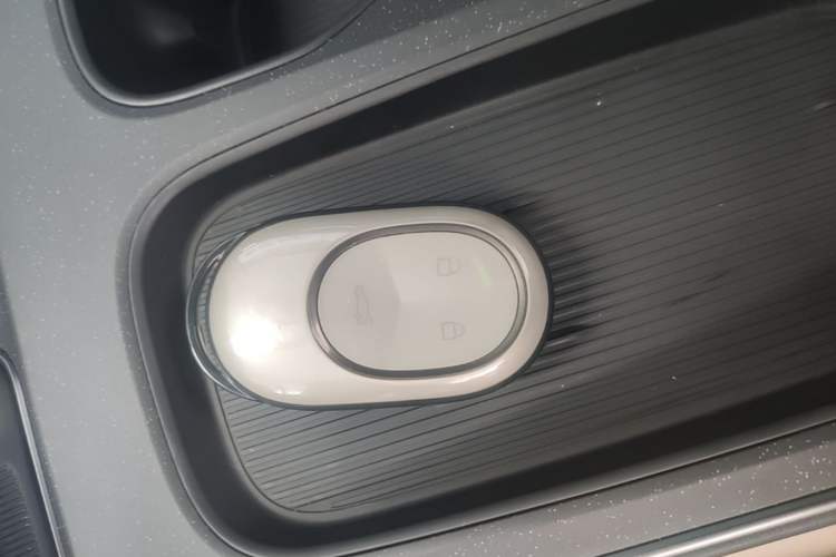 Used Nio ET5T 2023 75 kWh Touring Vehicle Key