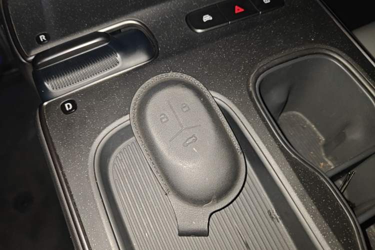 Used Nio ET5T 2023 75 kWh Touring Vehicle Key