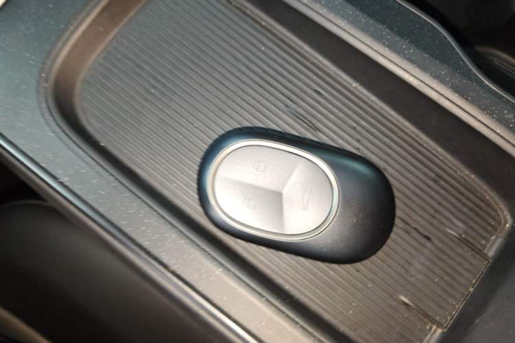 Used Nio ET5T 2023 75 kWh Touring Vehicle Key