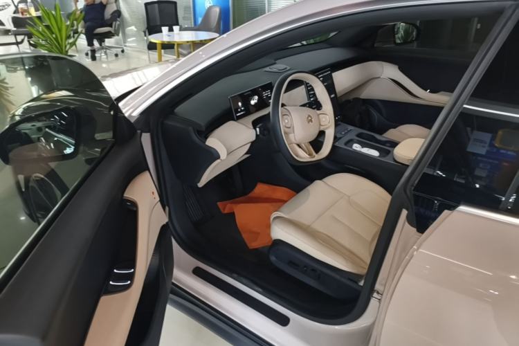 Used Nio ET5T 2023 75 kWh Touring Driver Seat