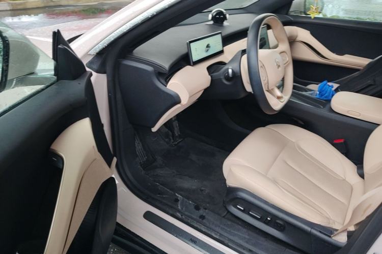 Used Nio ET5T 2023 75 kWh Touring Driver Seat