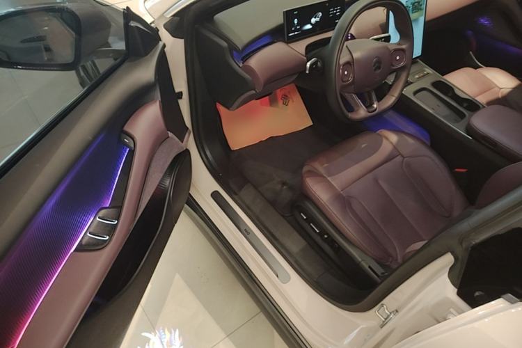 Used Nio ET5T 2023 75 kWh Touring Driver Seat