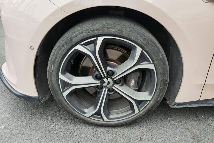 Used Nio ET5T 2023 75 kWh Touring Exterior 2
