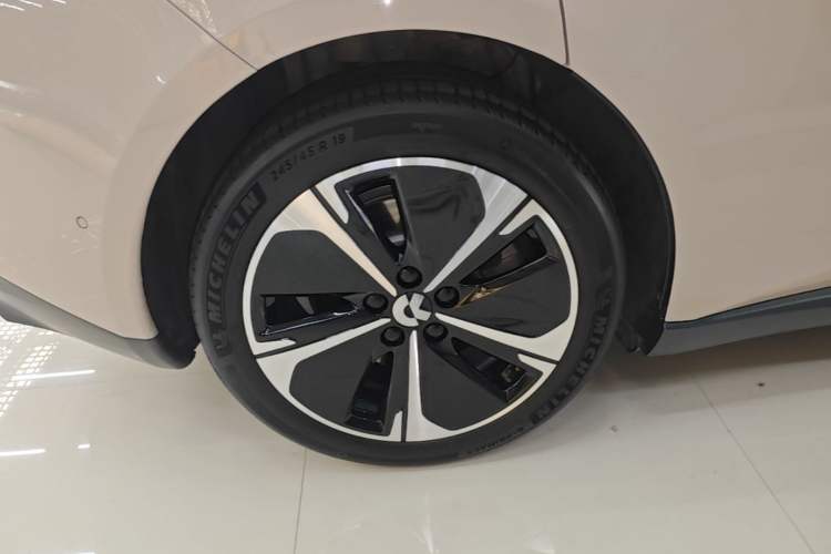 Used Nio ET5T 2023 75 kWh Touring Exterior 5