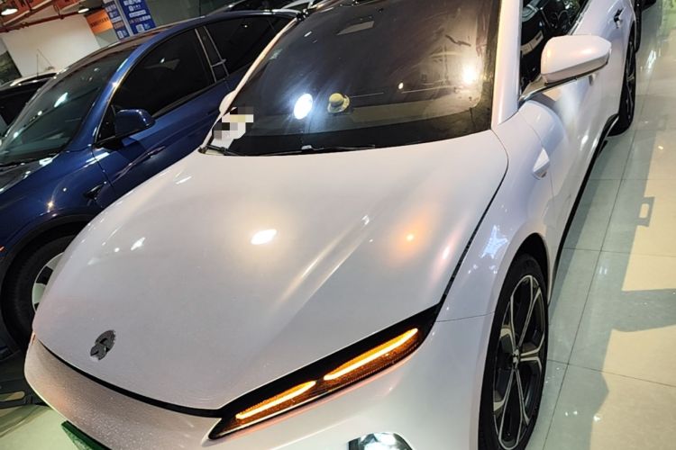 Used Nio ET5T 2023 75 kWh Touring Front