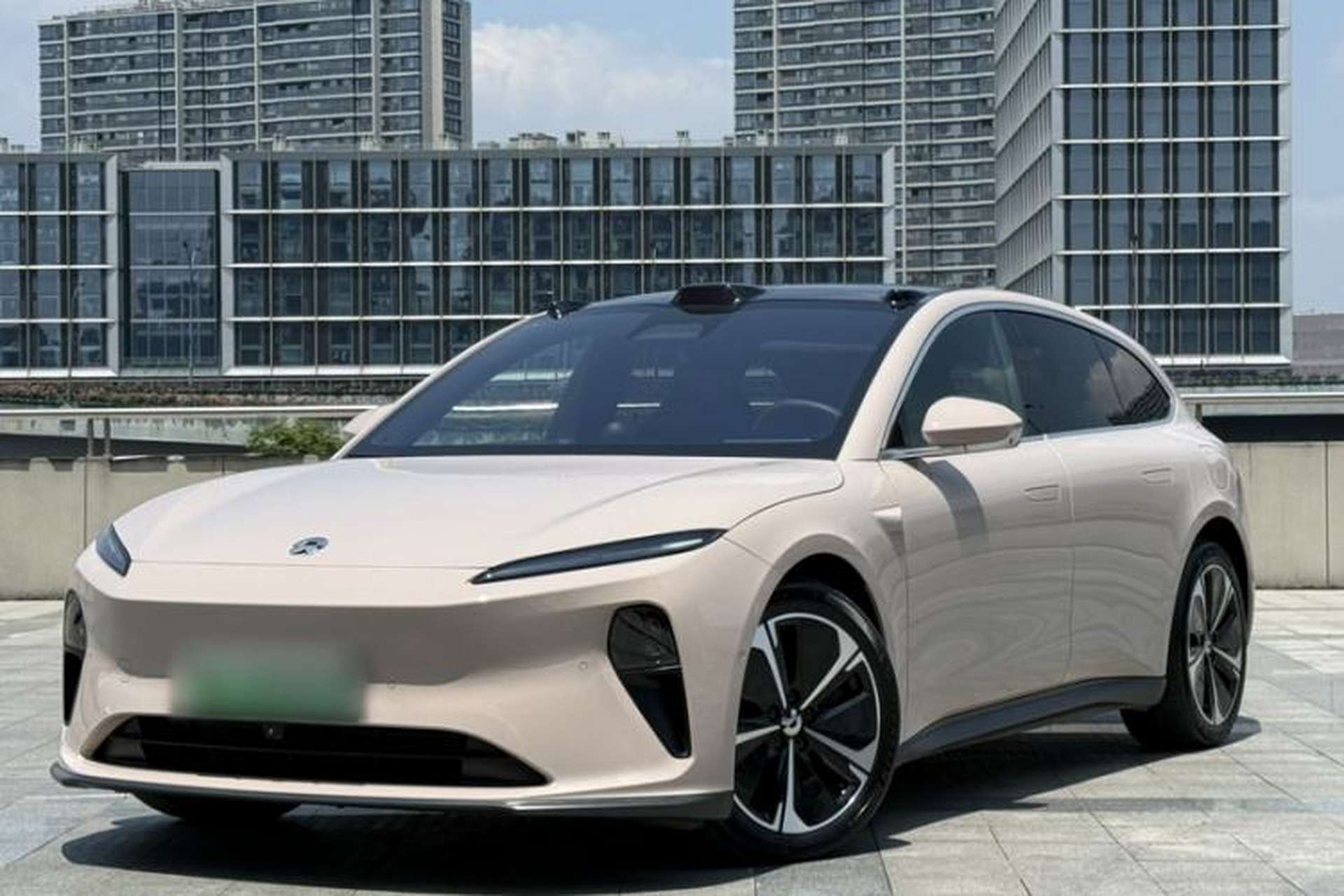 Used Nio ET5T 2023 75 kWh Touring Front Left 45 Deg