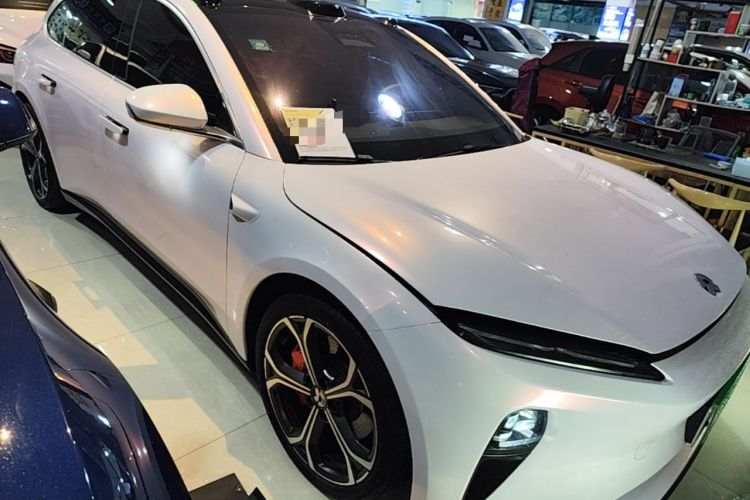 Used Nio ET5T 2023 75 kWh Touring Front Right 45 Deg