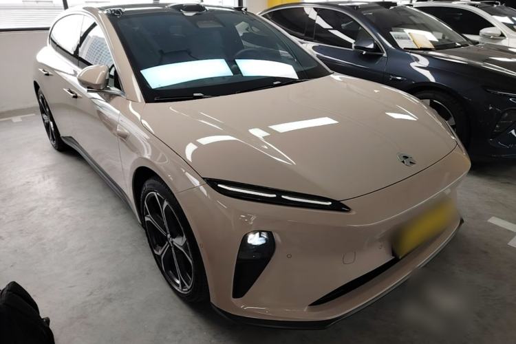Used Nio ET5T 2023 75 kWh Touring Front Right 45 Deg
