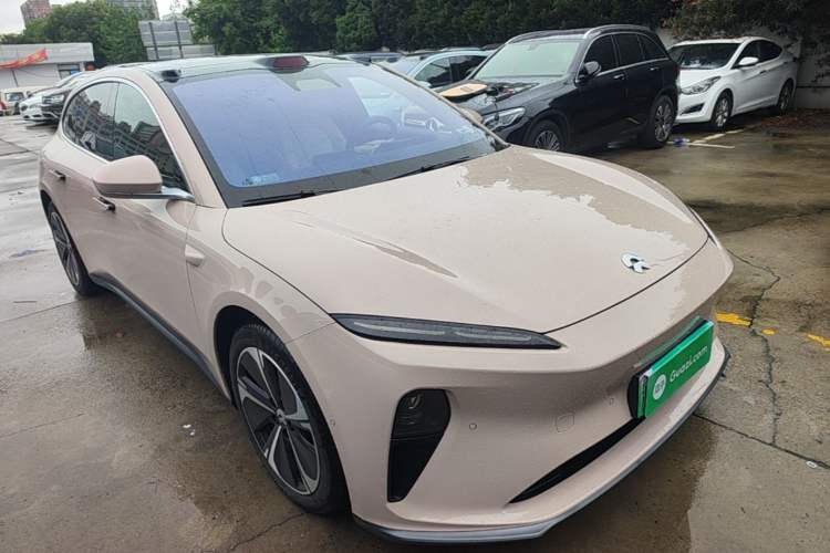 Used Nio ET5T 2023 75 kWh Touring Front Right 45 Deg