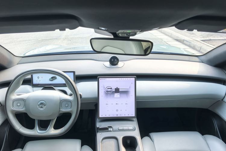 Used Nio ET5T 2023 75 kWh Touring Audio And AC Panel