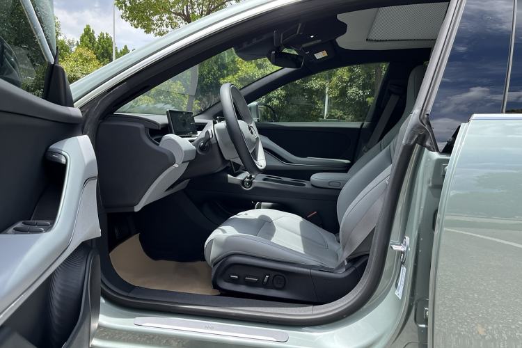 Used Nio ET5T 2023 75 kWh Touring Driver Seat