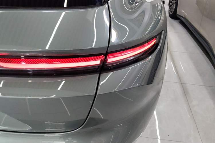 Used Nio ET5T 2023 75 kWh Touring Exterior 3