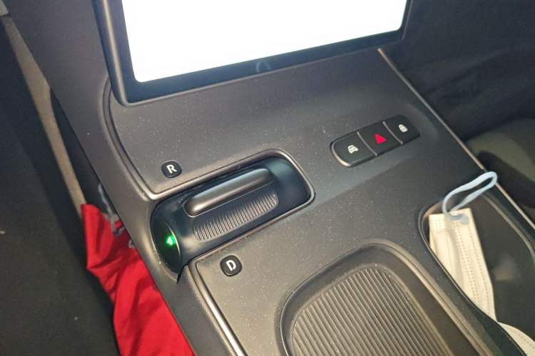Used Nio ET5T 2023 75 kWh Touring Gear Lever