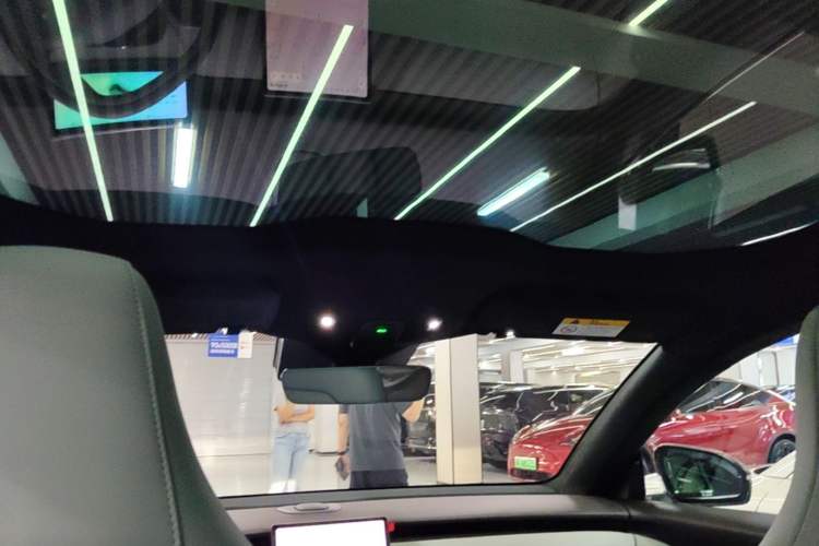 Used Nio ET5T 2023 75 kWh Touring Headliner