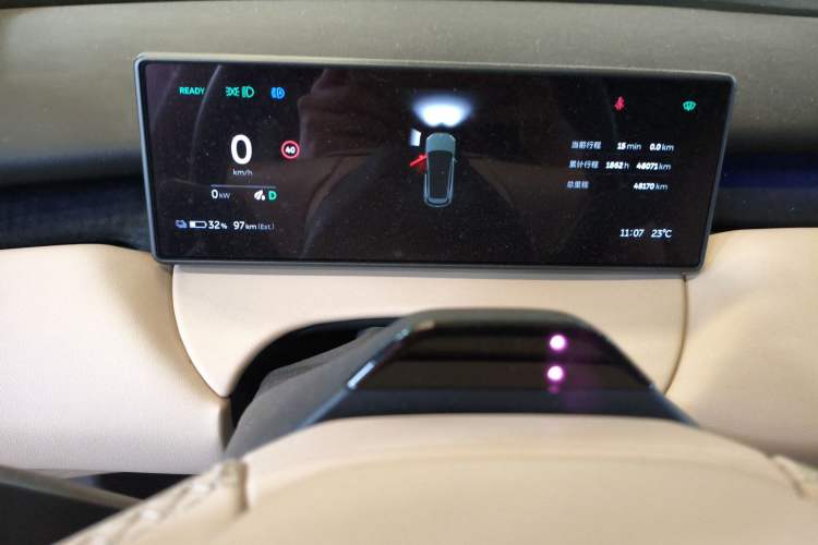 Used Nio ET5T 2023 75 kWh Touring Instrument Cluster