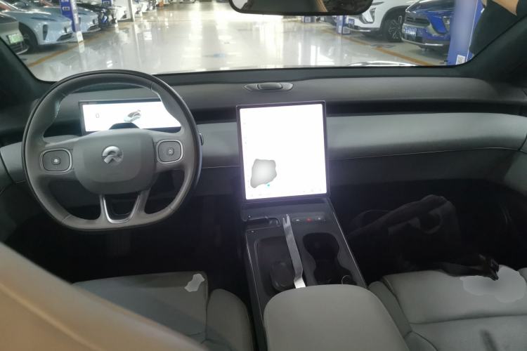 Used Nio ET5T 2023 75 kWh Touring Interior 2