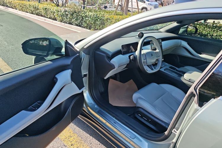 Used Nio ET5T 2023 75 kWh Touring Interior 3