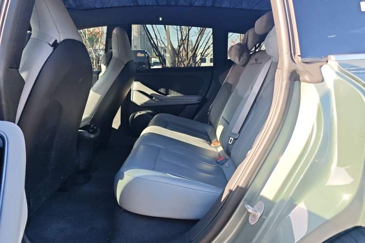 Used Nio ET5T 2023 75 kWh Touring Interior 4