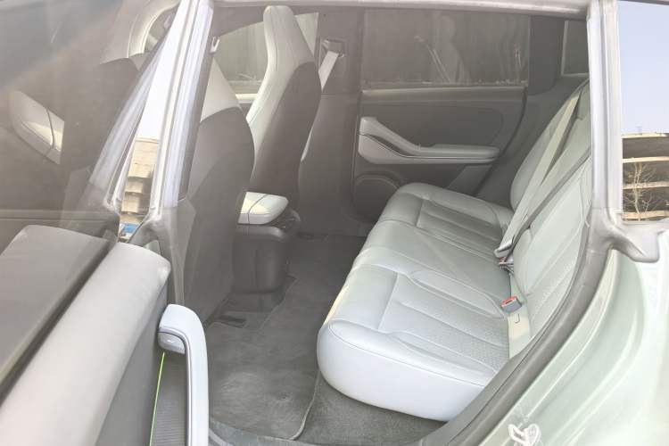 Used Nio ET5T 2023 75 kWh Touring Interior 4