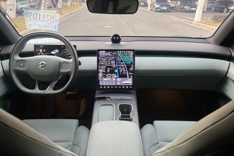 Used Nio ET5T 2023 75 kWh Touring Interior 5