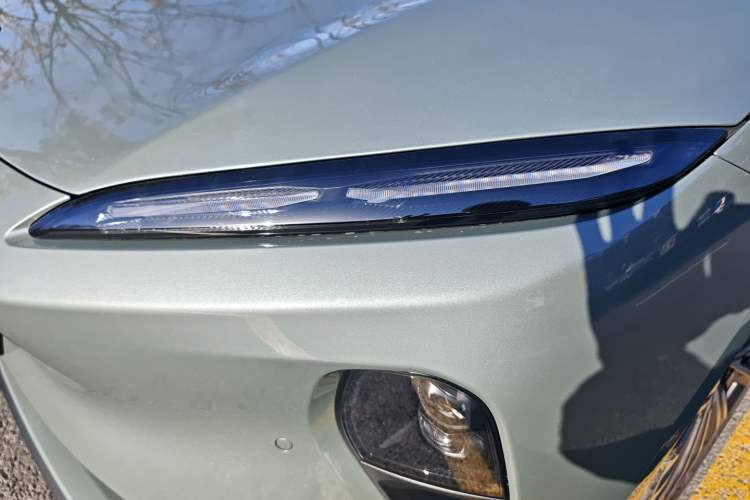 Used Nio ET5T 2023 75 kWh Touring Left Front Headlight