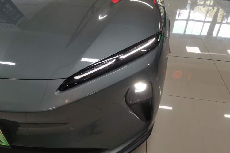 Used Nio ET5T 2023 75 kWh Touring Left Front Headlight