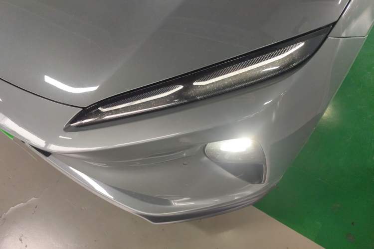 Used Nio ET5T 2023 75 kWh Touring Left Front Headlight