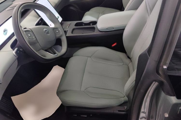 Used Nio ET5T 2023 75 kWh Touring Left Front Seat