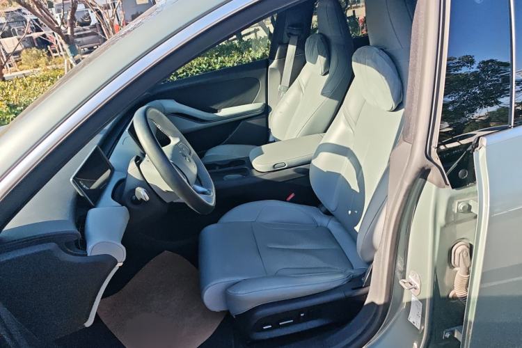 Used Nio ET5T 2023 75 kWh Touring Left Front Seat